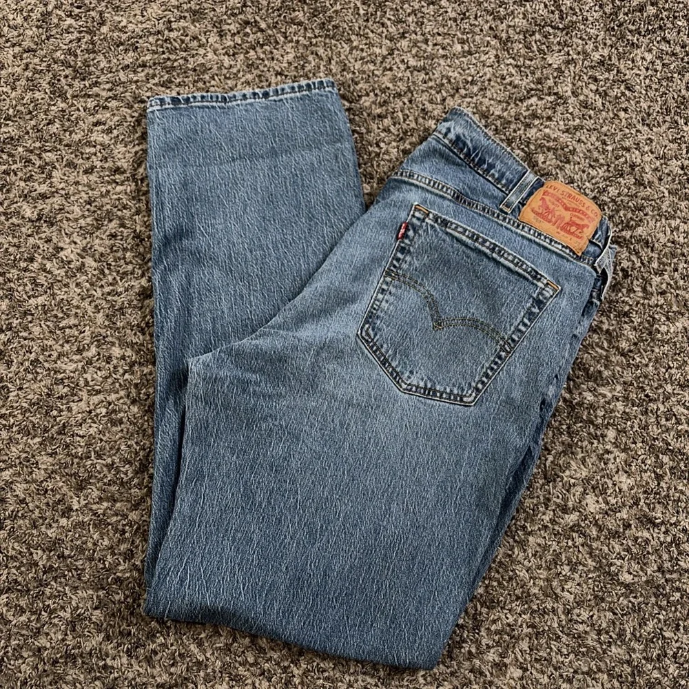 Levis 559 Jeans Mens 40x32 Blue Denim Relaxed Straight Mid Rise Medium Wash